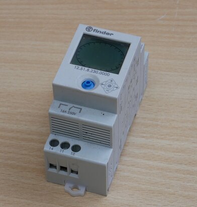 Finder 12.51.8.230.0000 Time switch 230 V / AC 1x changeover contact 16 A 250 V/AC