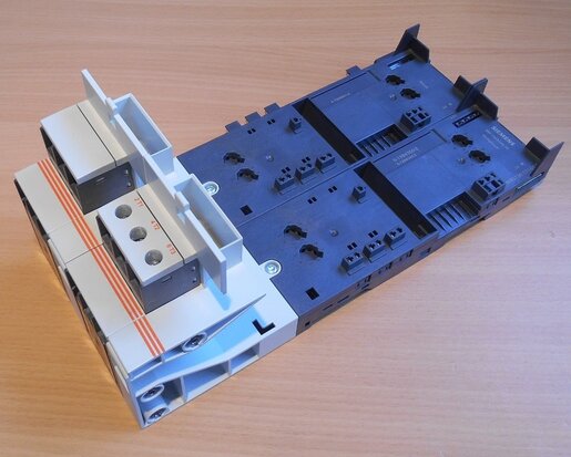 Siemens Indus. Sector Veldbus montageframe 1 sleuf 3RK1903-0AL10