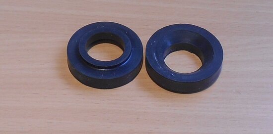 Komatsu 3EB-61-21281 rubber 3EB6121281