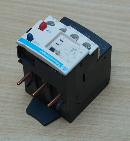 Telemecanique LRD32 Overload relay 23-32A 034685